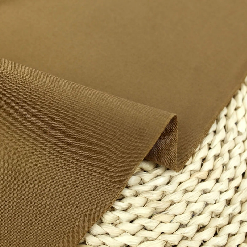 TMIE-03-1-1 közepes súlyú 145GSM minimatt poliészter szövet